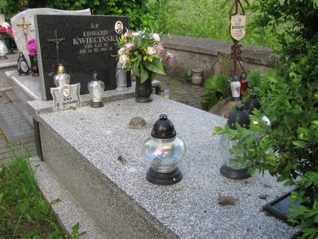 Grób Ewa Kwiecińska 
